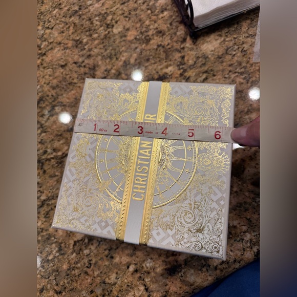 Christian Dior Holiday 2023 Gold Gift Box EMPTY - Picture 3 of 4